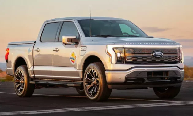 Ford F-150 Lightning Fighter Edition sold for $275 at auction